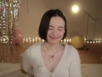 MissEssie bongacams stream image