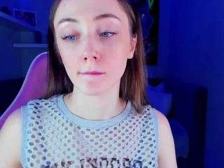 lexi-split camsoda stream image