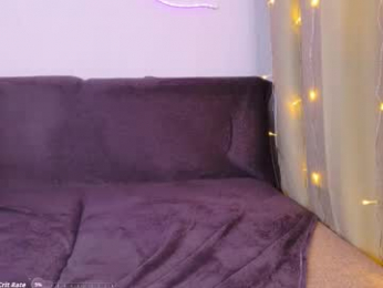 b4by_emilia chaturbate stream image