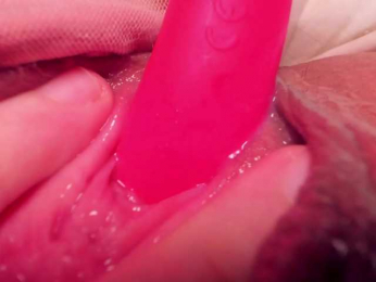 teeencute bongacams stream image