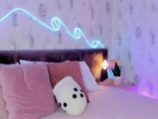 emyliesander camsoda stream image