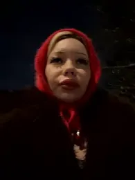 babydolll stripchat stream image