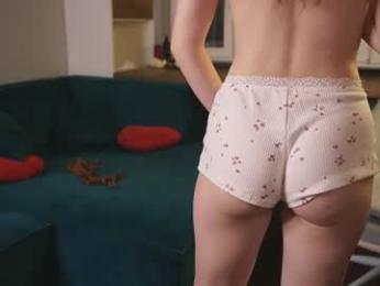 little_poetry chaturbate stream image, 07.01.2026 13:30