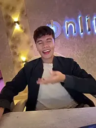 Logan_smith1 stripchat stream image