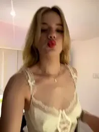 NicoleCut stripchat stream image, 09.01.2026 11:20