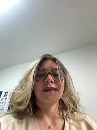 alicee16 stripchat stream image