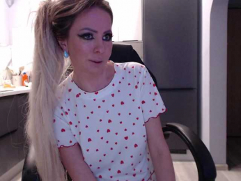 blondalina bongacams stream image