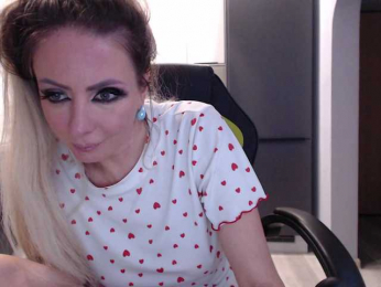 blondalina bongacams stream image