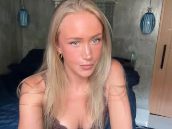 livslifee chaturbate stream image