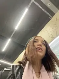 DollyTall stripchat stream image