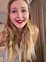LunaRase stripchat stream image, 16.01.2026 04:40
