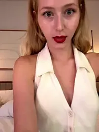 LunaRase stripchat stream image, 16.01.2026 04:40