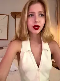 LunaRase stripchat stream image, 16.01.2026 04:40
