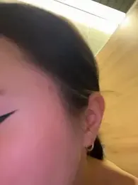 Holly_Play stripchat stream image