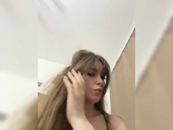 YourLadyyy bongacams stream image
