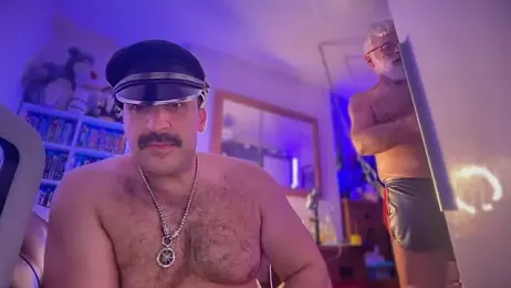 CloudyMuscleBeefy stripchat stream image