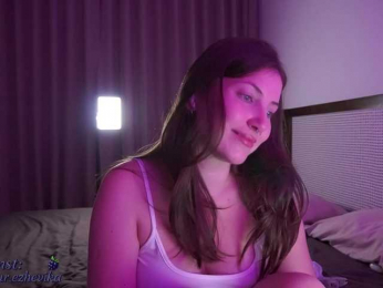 EzheVika bongacams stream image