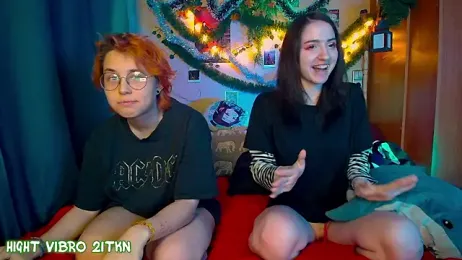 TrickyKitsune stripchat stream image