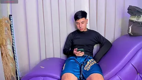 Yourslust_ stripchat stream image