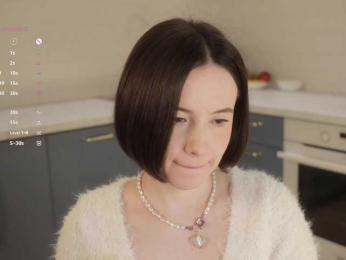 MissEssie bongacams stream image