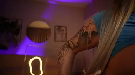 emily_bloom stripchat stream image