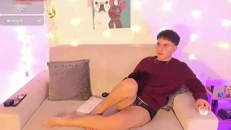 Young_Ben stripchat stream image