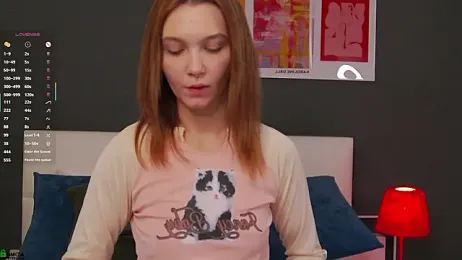 SaraHearts stripchat stream image