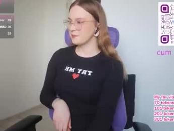 xxxhentaition chaturbate stream image, 24.01.2026 07:40