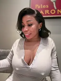 Belle___ stripchat stream image