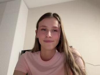 vi_world chaturbate stream image