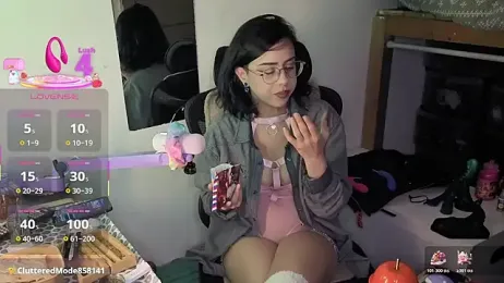 LisandreLaVenale stripchat stream image, 04.02.2026 22:40