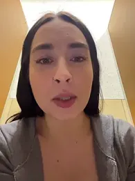 Holly_Play stripchat stream image