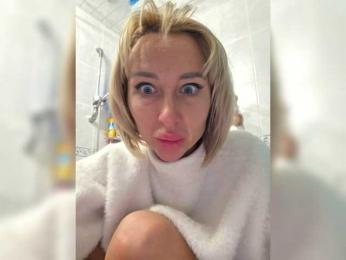 ARotikA bongacams stream image