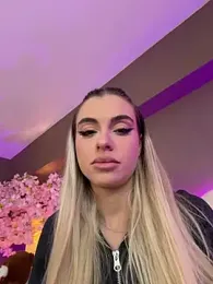 HaileyMadow stripchat stream image