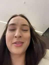 Holly_Play stripchat stream image