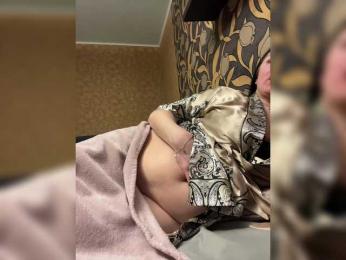 LouiseJenkin bongacams stream image