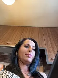 Hotmomcheckk_ stripchat stream image