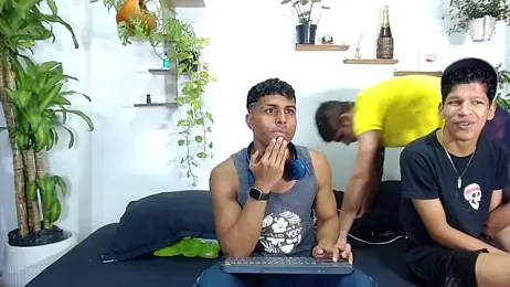 Interracial_Snow_Bunny stripchat stream image