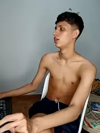 Alayn_sexy_ayes stripchat stream image