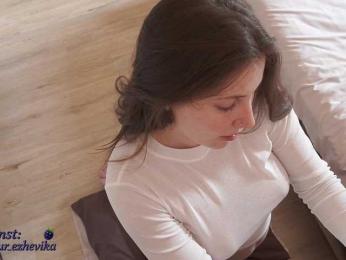 EzheVika bongacams stream image