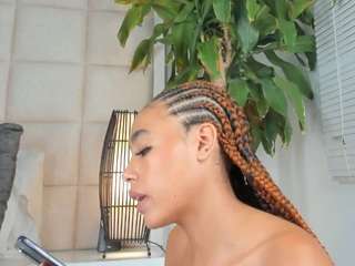 zhuyhong camsoda stream image