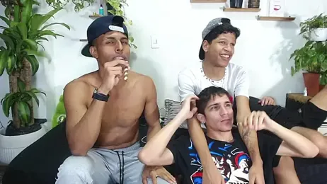 Interracial_Snow_Bunny stripchat stream image