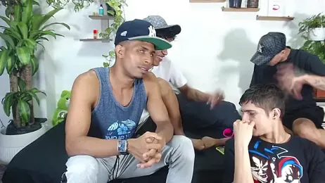 Interracial_Snow_Bunny stripchat stream image