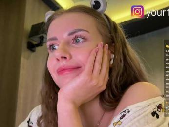 VikkiExtraCheese bongacams stream image