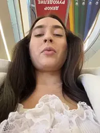 Holly_Play stripchat stream image