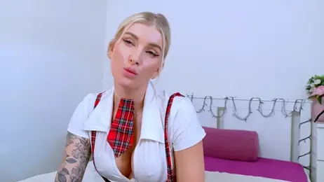 Lia_Benini stripchat stream image, 28.02.2026 09:10