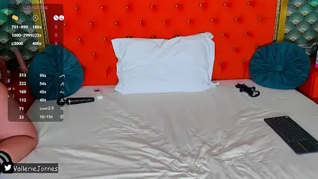 VallerieJones stripchat stream image