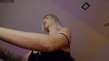 KhloeK stripchat stream image