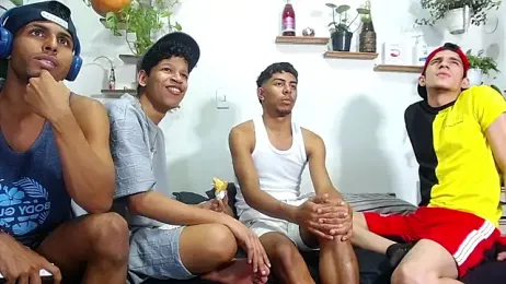 Interracial_Snow_Bunny stripchat stream image