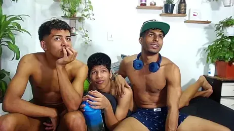 Interracial_Snow_Bunny stripchat stream image